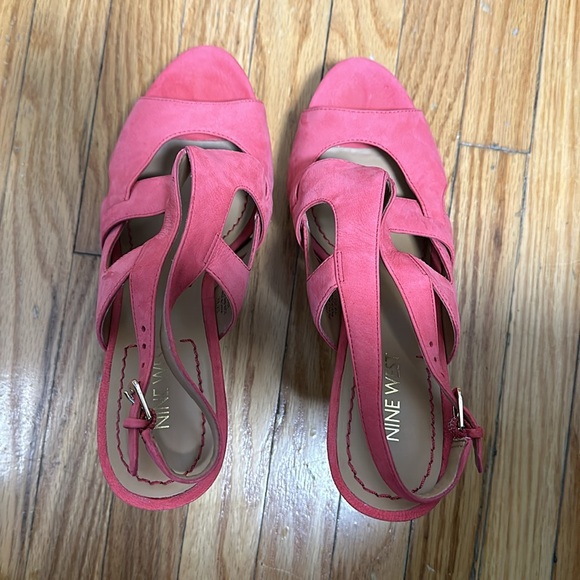 EUC Nine West platform heels - Picture 4 of 6